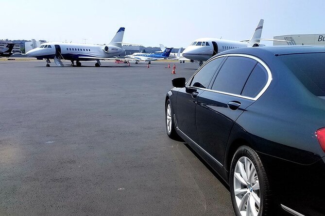 Keep Your Honeymoon Romantic in a Toronto Pearson Airport Limo